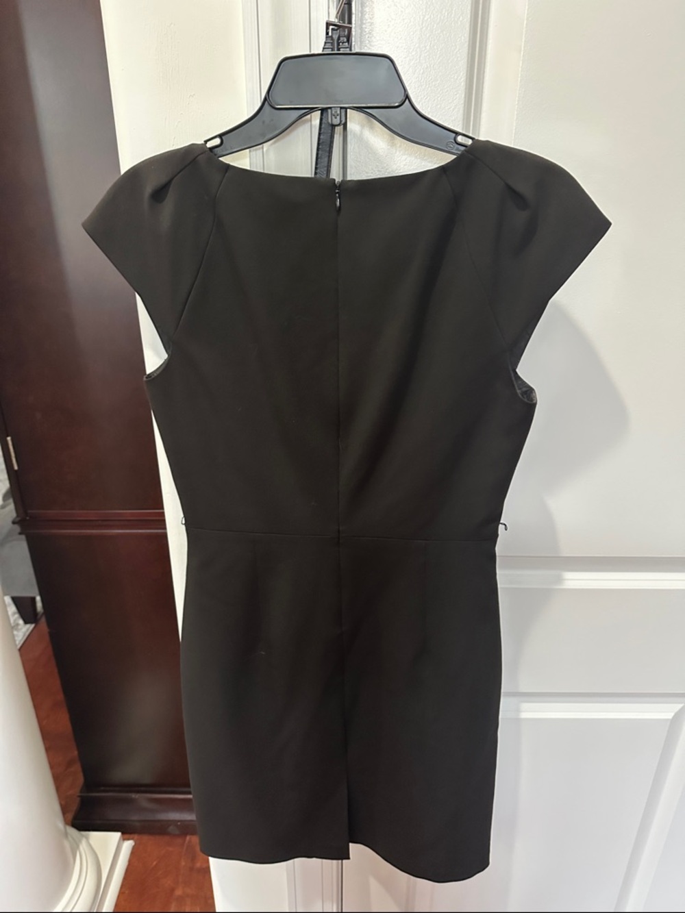 3 dresses - Picture 7 of 7